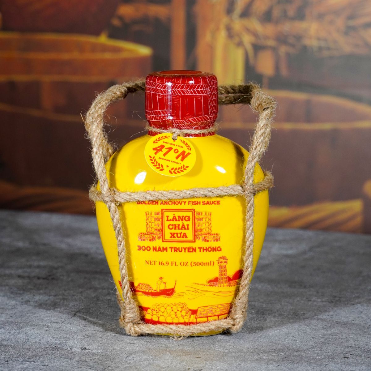 Nuoc Mam Lang Chai Xua (Binh Gom) Ca Com Vang